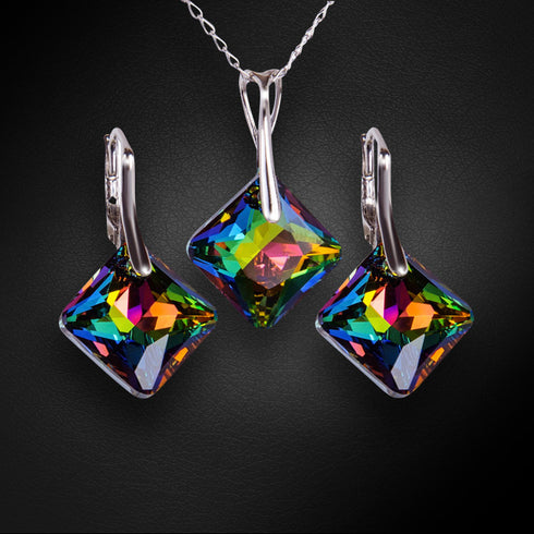 Sudraba komplekts "Mirdzums (Vitrail Medium)" ar Swarovski™ kristāliem